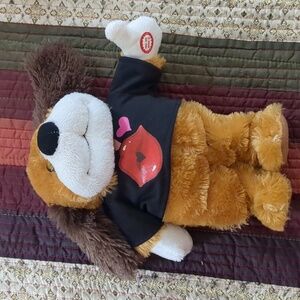 I'M SEXY AND I KNOW IT* animated singing plush dog in lips/hearts t, too cute!
